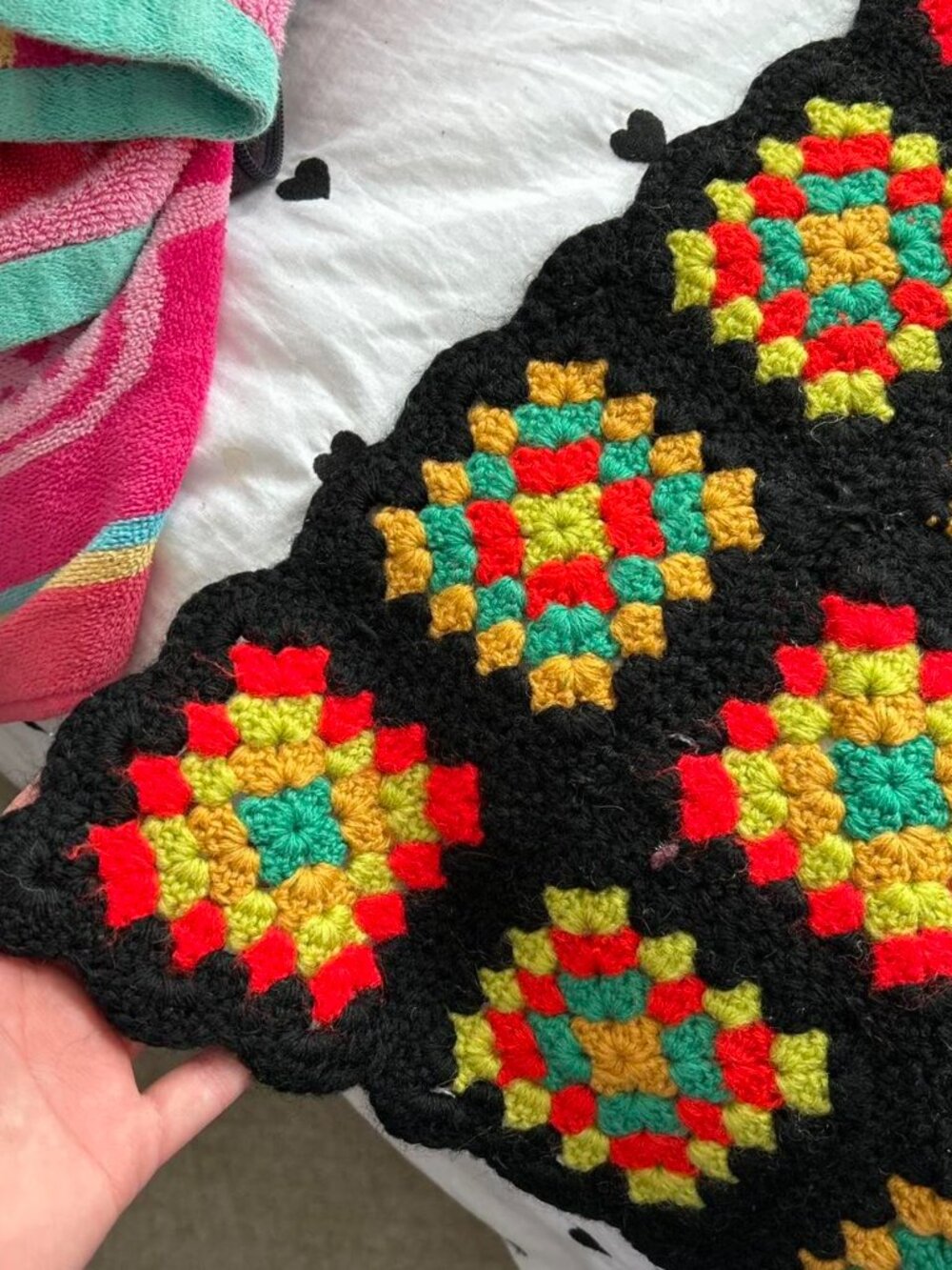 Vintage Afgan Handmade Crochet/Knit Granny Square Throw Blanket - Picture 4 of 4